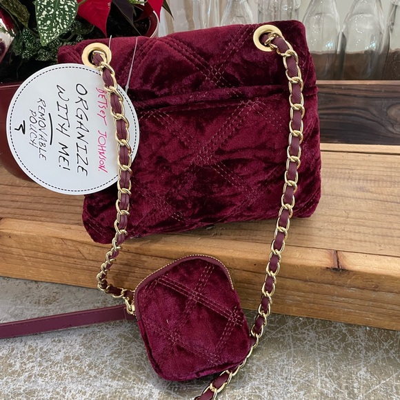 BETSEY JOHNSON CHRISTMAS BURGUNDY VELVET CROSSBODY PURSE NEW - Picture 4 of 8